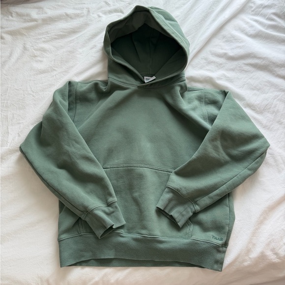 Aritizia TNA Green Hoodie - Picture 2 of 4